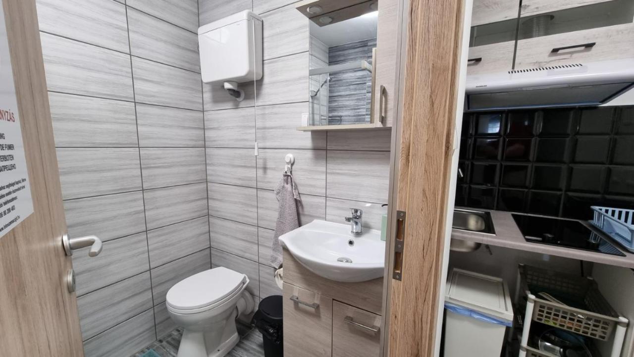 Holiness Apartmanok Segedín Exteriér fotografie